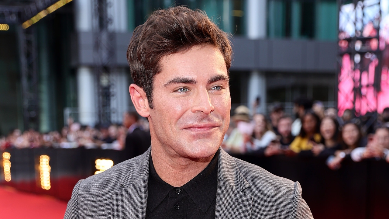 ¿Se ha operado? Zac Efron reaparece y dicen que ha recuperado su cara ...