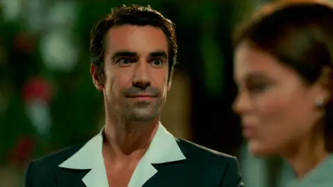 Mehmet Kara visita la mansión Yaman… ¡Y casi le descubren! Mehmet Kara visita la mansión Yaman… ¡Y casi le descubren!