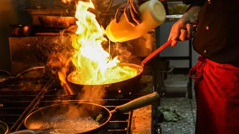 Cocina de un restaurante Cocina de un restaurante