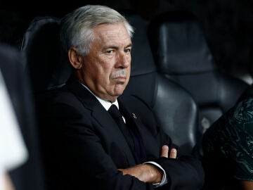 Carlo Ancelotti, en el banquillo del Santiago Bernabéu