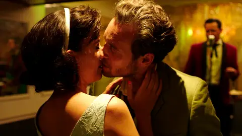 Italo recibe la mejor de las noticias: “¡Vamos a tener un bebé!” Italo recibe la mejor de las noticias: “¡Vamos a tener un bebé!”