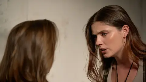 En el próximo capítulo de ‘Amar es para siempre’: Andrea confiesa el terrible episodio que marcará su vida para siempre En el próximo capítulo de ‘Amar es para siempre’: Andrea confiesa el terrible episodio que marcará su vida para siempre