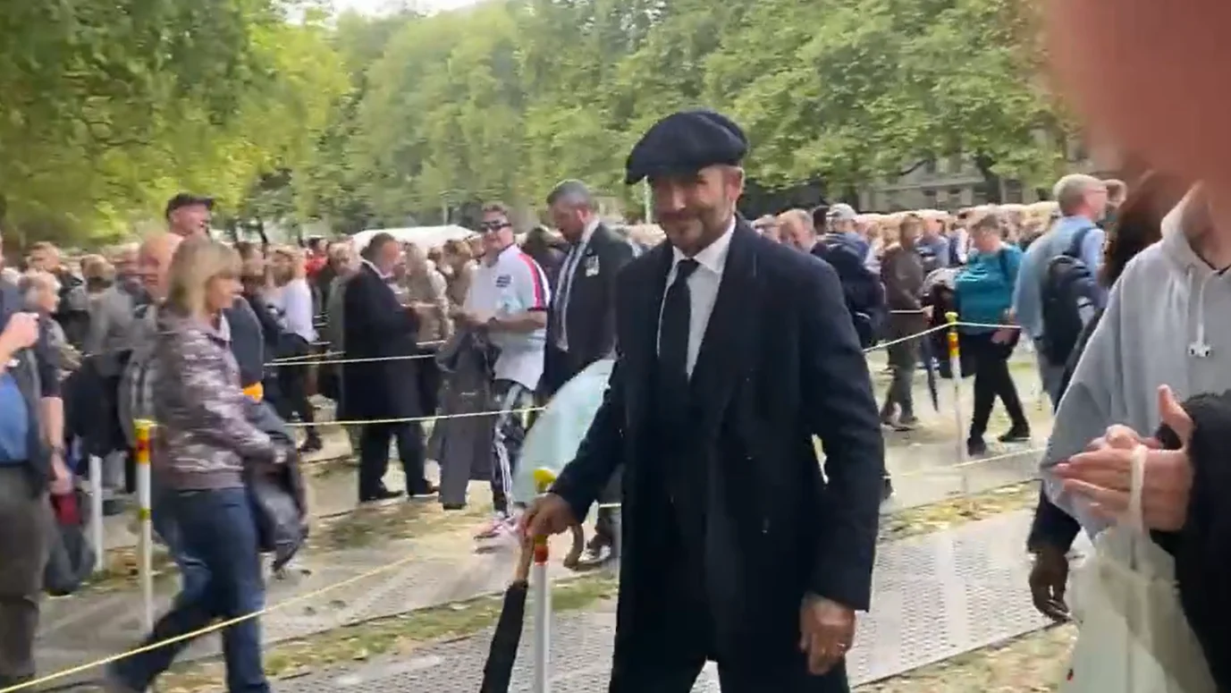 David Beckham, en la cola para despedir a la reina Isabel II