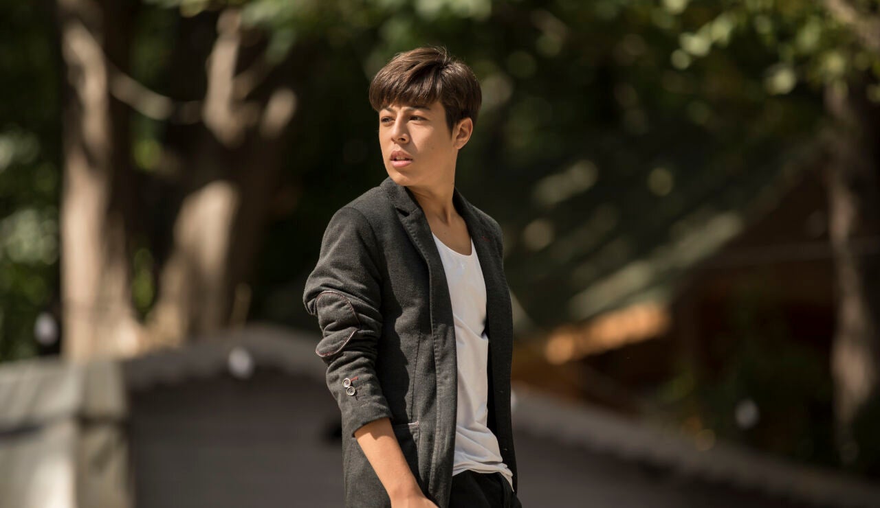 As&iacute; es Alp Akar, Ali en 'Infiel': Descubrimos su lado m&aacute;s personal