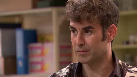 La reveladora conversación entre doña Paz y su hijo Hugo: "Te avergüenzas de mí por lo que soy" La reveladora conversación entre doña Paz y su hijo Hugo: "Te avergüenzas de mí por lo que soy"