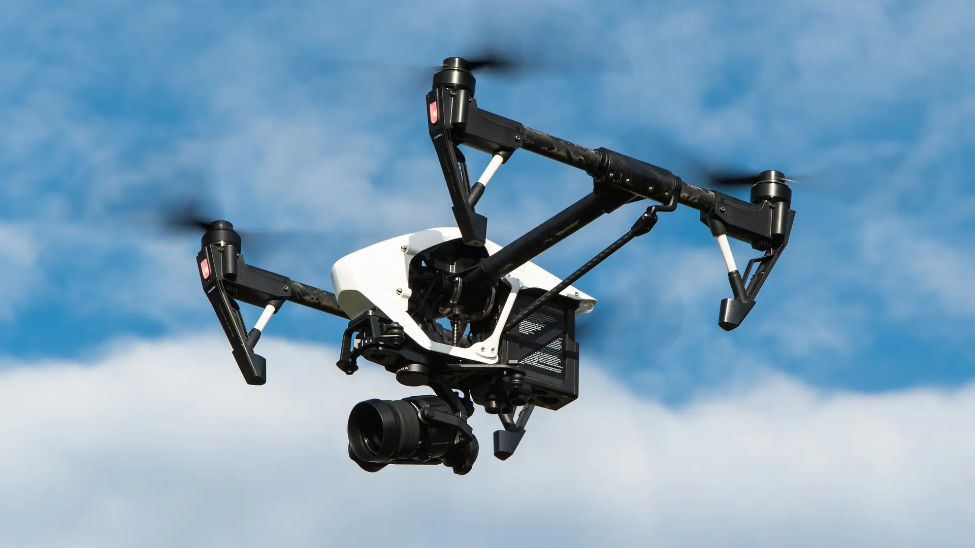 Imagen de archivo de un dron Imagen de archivo de un dron