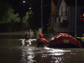 Nueve muertos por lluvias torrenciales e inundaciones en Ancona, Italia
