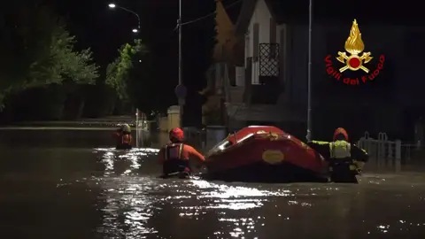Nueve muertos por lluvias torrenciales e inundaciones en Ancona, Italia Nueve muertos por lluvias torrenciales e inundaciones en Ancona, Italia