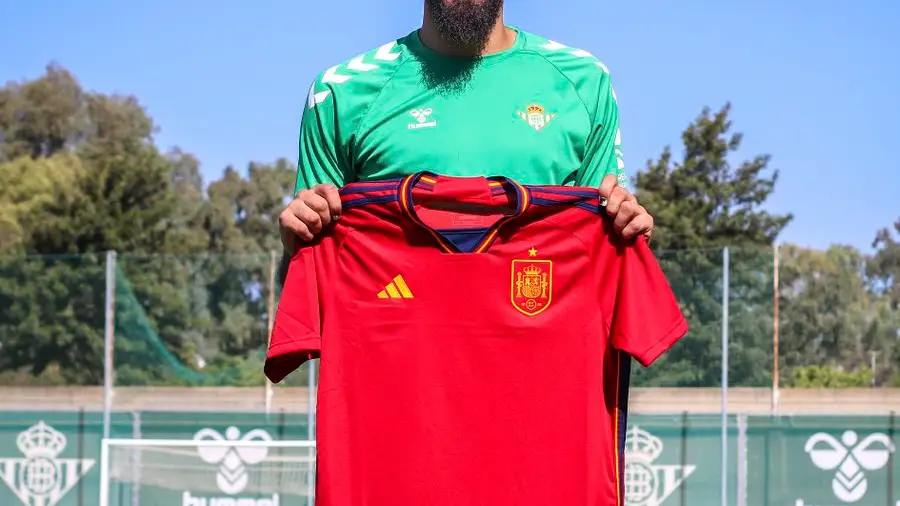 Borja Iglesias, con la camiseta de España Borja Iglesias, con la camiseta de España