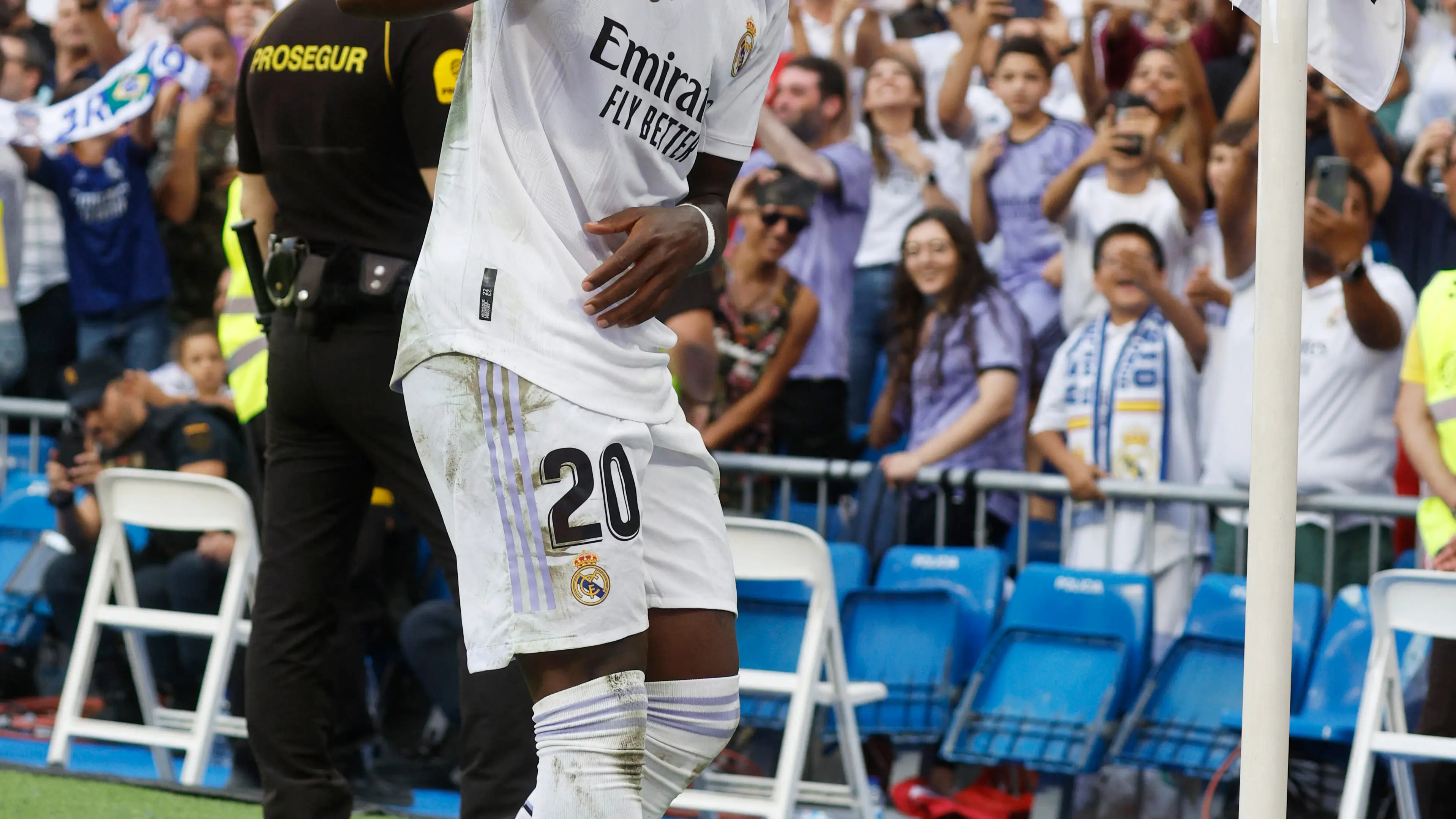 Vinicius se marca un baile tras anotar un gol ante el Mallorca Vinicius se marca un baile tras anotar un gol ante el Mallorca