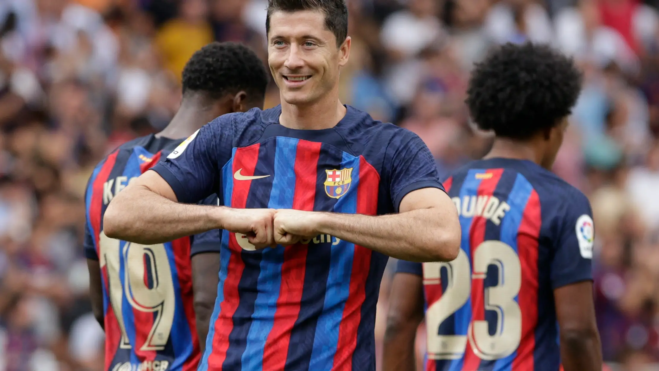 El Barça se quita las penas de Múnich con una goleada ante el Elche El Barça se quita las penas de Múnich con una goleada ante el Elche