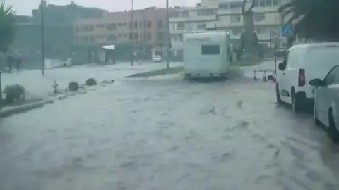 Canarias, sumida en un fuerte temporal Canarias, sumida en un fuerte temporal