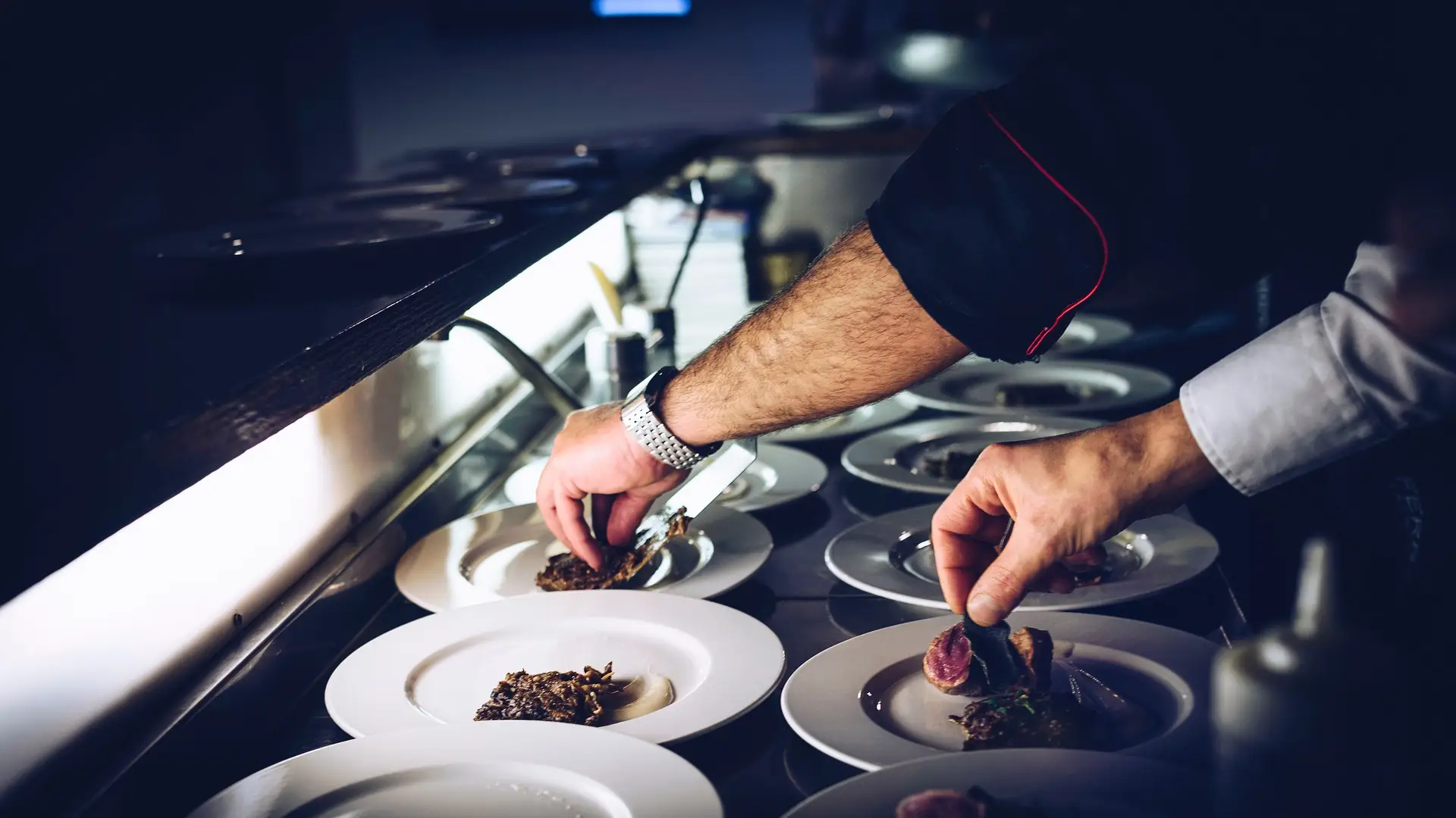 Un chef trabajando Un chef trabajando