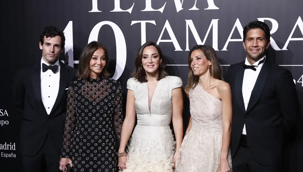 Tamara Falcó, Ana Boyer, Isabel Preysler, Íñigo Onieva y Fernando Verdasco