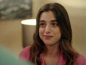 Doruk y Melisa, más unidos que nunca para desafiar a Akif y Nebahat Doruk y Melisa, más unidos que nunca para desafiar a Akif y Nebahat