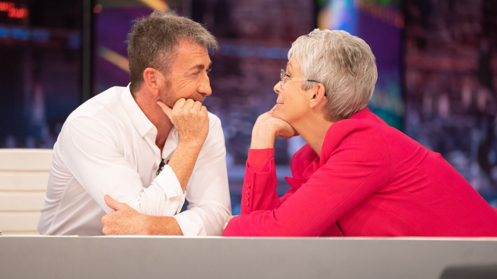 Jamie Lee Curtis sonroja a Pablo Motos: 