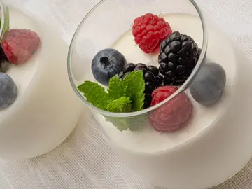 Mousse de melón con frutos rojos, de Arguiñano: "Estos postres sencillos los bordo" Mousse de melón con frutos rojos, de Arguiñano: "Estos postres sencillos los bordo"