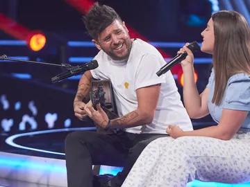Pablo López emociona desvelando la historia de ‘Te espero aquí’ al cantarla con Haizea en ‘La Voz’ Pablo López emociona desvelando la historia de ‘Te espero aquí’ al cantarla con Haizea en ‘La Voz’