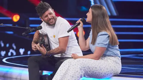 Pablo López emociona desvelando la historia de ‘Te espero aquí’ al cantarla con Haizea en ‘La Voz’ Pablo López emociona desvelando la historia de ‘Te espero aquí’ al cantarla con Haizea en ‘La Voz’