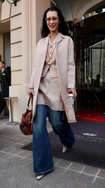 Bella Hadid tras participar en la Paris Fashion Week Bella Hadid tras participar en la Paris Fashion Week