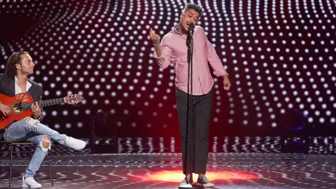 Juan Motos conmociona con un fandango de Enrique Morente a todo el plató de ‘La Voz’ Juan Motos conmociona con un fandango de Enrique Morente a todo el plató de ‘La Voz’