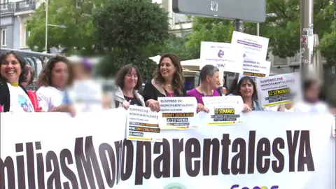 Familias monoparentales Familias monoparentales