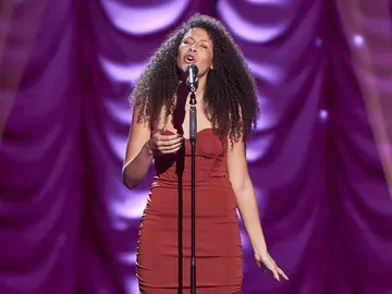 Tayra Taylor, un emocionante pleno en el último segundo tras versionar a Ariana Grande en ‘La Voz’ Tayra Taylor, un emocionante pleno en el último segundo tras versionar a Ariana Grande en ‘La Voz’