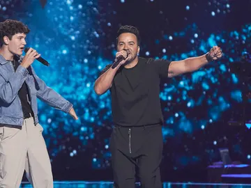 Luis Fonsi y Javier Crespo hacen resonar ‘Despacito’ en el plató de ‘La Voz’ Luis Fonsi y Javier Crespo hacen resonar ‘Despacito’ en el plató de ‘La Voz’