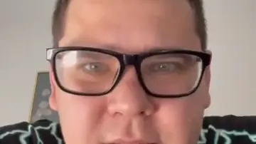 El rapero ruso Ivan Petunin, en su último vídeo antes de suicidarse El rapero ruso Ivan Petunin, en su último vídeo antes de suicidarse