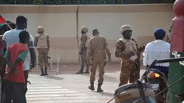 Los militares toman el control de las calles en Burkina Faso Los militares toman el control de las calles en Burkina Faso