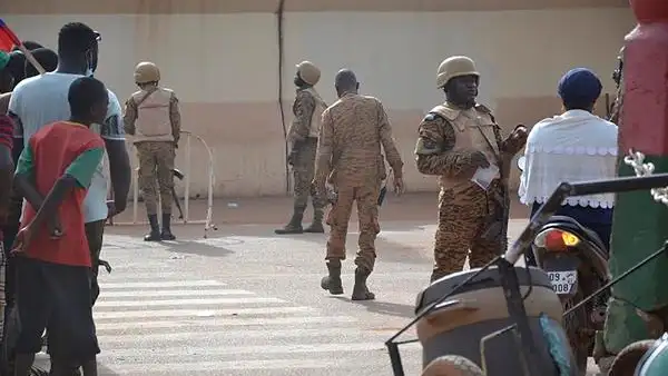 Los militares toman el control de las calles en Burkina Faso Los militares toman el control de las calles en Burkina Faso