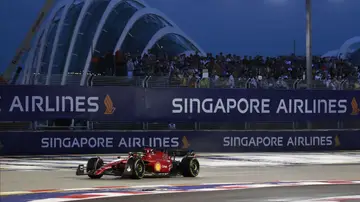 Leclerc consigue en Singapur su 7º pole del año con Sainz 4º y Alonso 5º