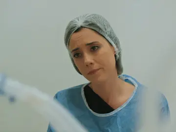 Asya no se separa de Volkan tras su operación: "No te rindas" Asya no se separa de Volkan tras su operación: "No te rindas"