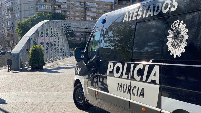 El joven se ha entregado voluntariamente El joven se ha entregado voluntariamente