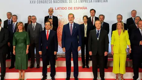 XXV Congreso Nacional Empresa Familiar XXV Congreso Nacional Empresa Familiar