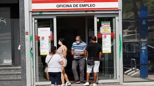 Imagen de archivo de una oficina de empleo en España Imagen de archivo de una oficina de empleo en España