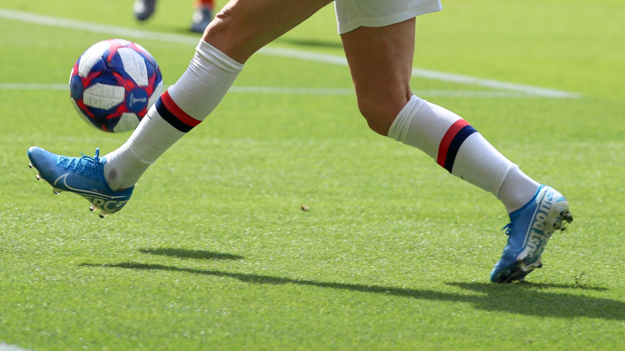 미성년자 선수 성추행한 여성 축구 코치 구속