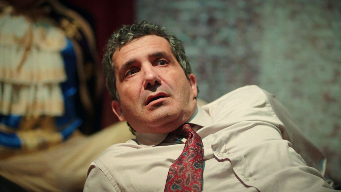 ¡La tragedia vuelve a golpear a los Eren!: ¡Ömer, sin saber que la pistola era de verdad, dispara a Orhan!