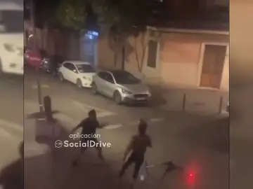 Dos hombres se enfrentan a machetazos en Llobregat