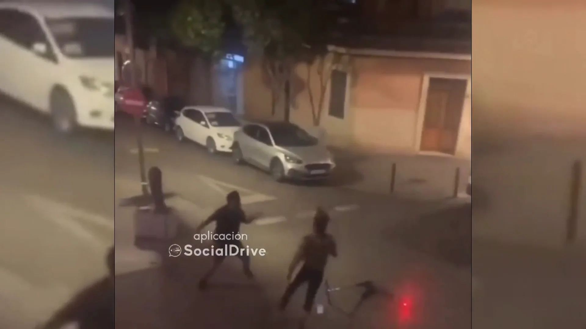 Dos hombres se enfrentan a machetazos en Llobregat