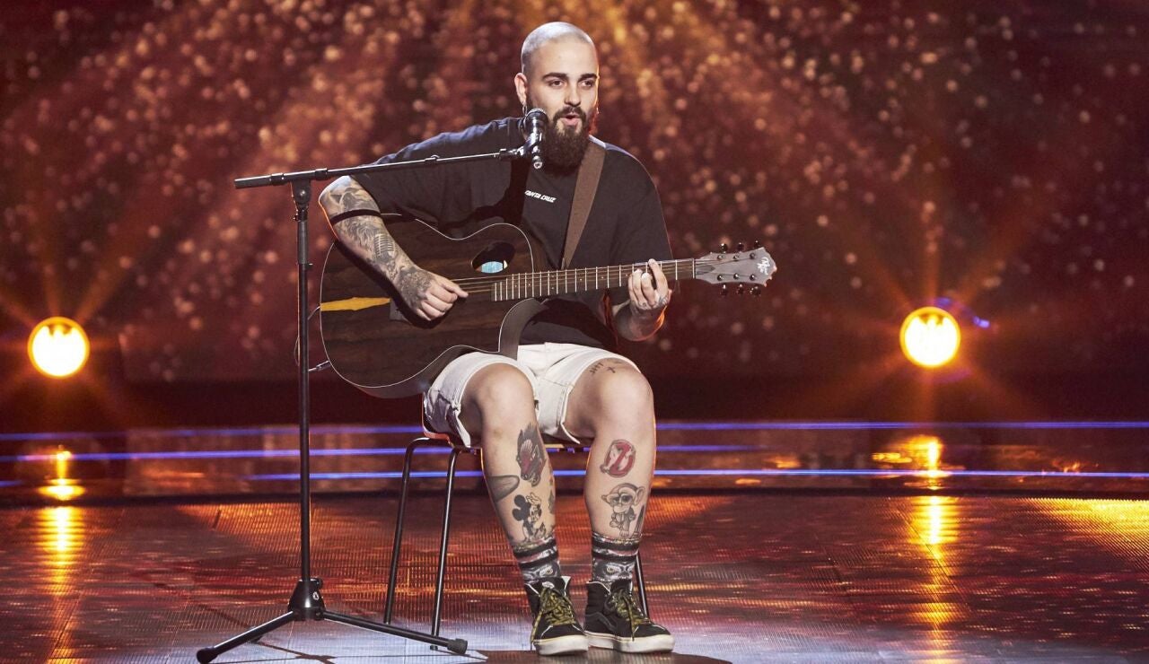 Oriol L&oacute;pez nos hace viajar a la ni&ntilde;ez cantando &lsquo;Asignatura pendiente&rsquo; de &lsquo;La Voz&rsquo; 