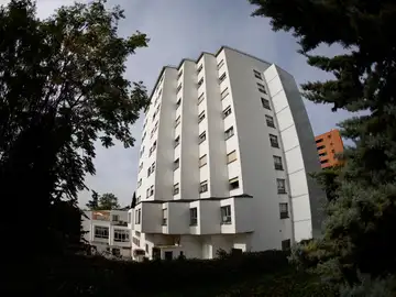Fachada del Colegio Mayor Elías Ahuja, en Madrid Fachada del Colegio Mayor Elías Ahuja, en Madrid
