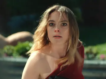 Derin, fuera de sí, se enfrenta a Gönül por haber denunciado a Volkan: "No te perdonaré nunca" Derin, fuera de sí, se enfrenta a Gönül por haber denunciado a Volkan: "No te perdonaré nunca"