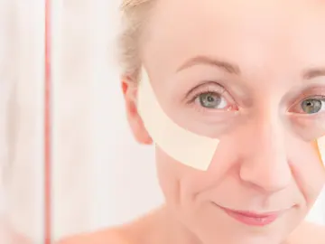 'Face Taping' 'Face Taping'