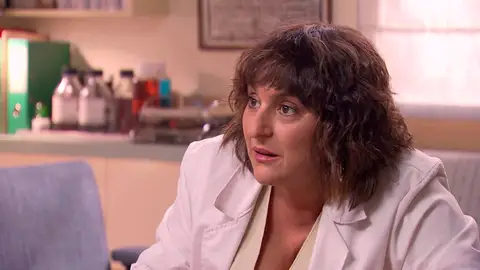 Rocío saca los colores a doña Paz tras descubrir la verdad sobre Hugo Rocío saca los colores a doña Paz tras descubrir la verdad sobre Hugo