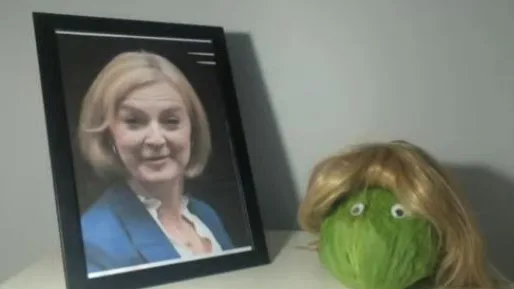 Una lechuga o Liz Truss Una lechuga o Liz Truss