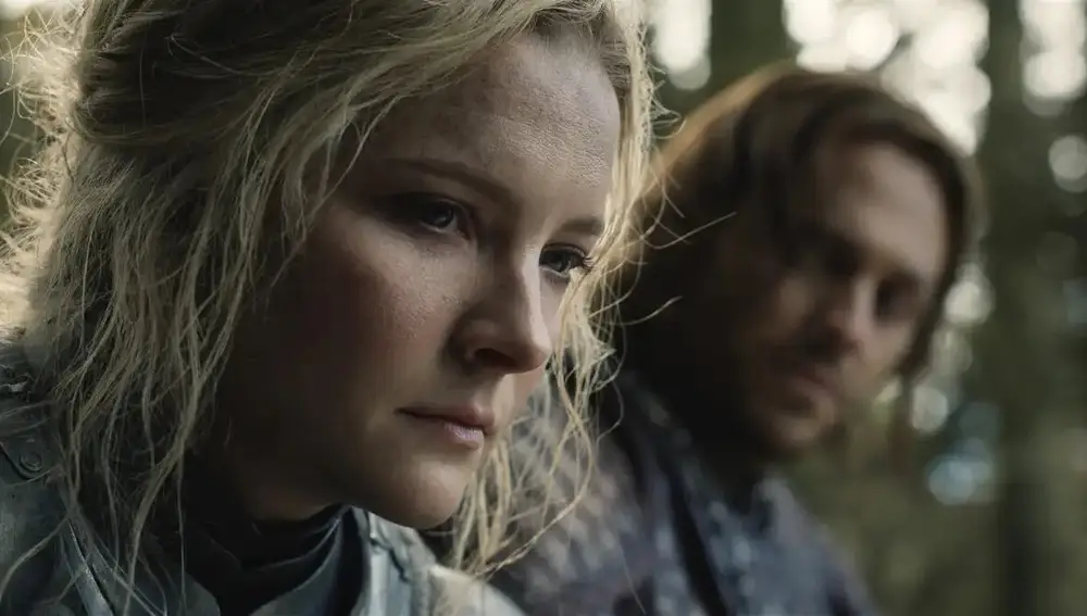 Galadriel y Halbrand en 'Los Anillos de Poder' Galadriel y Halbrand en 'Los Anillos de Poder'