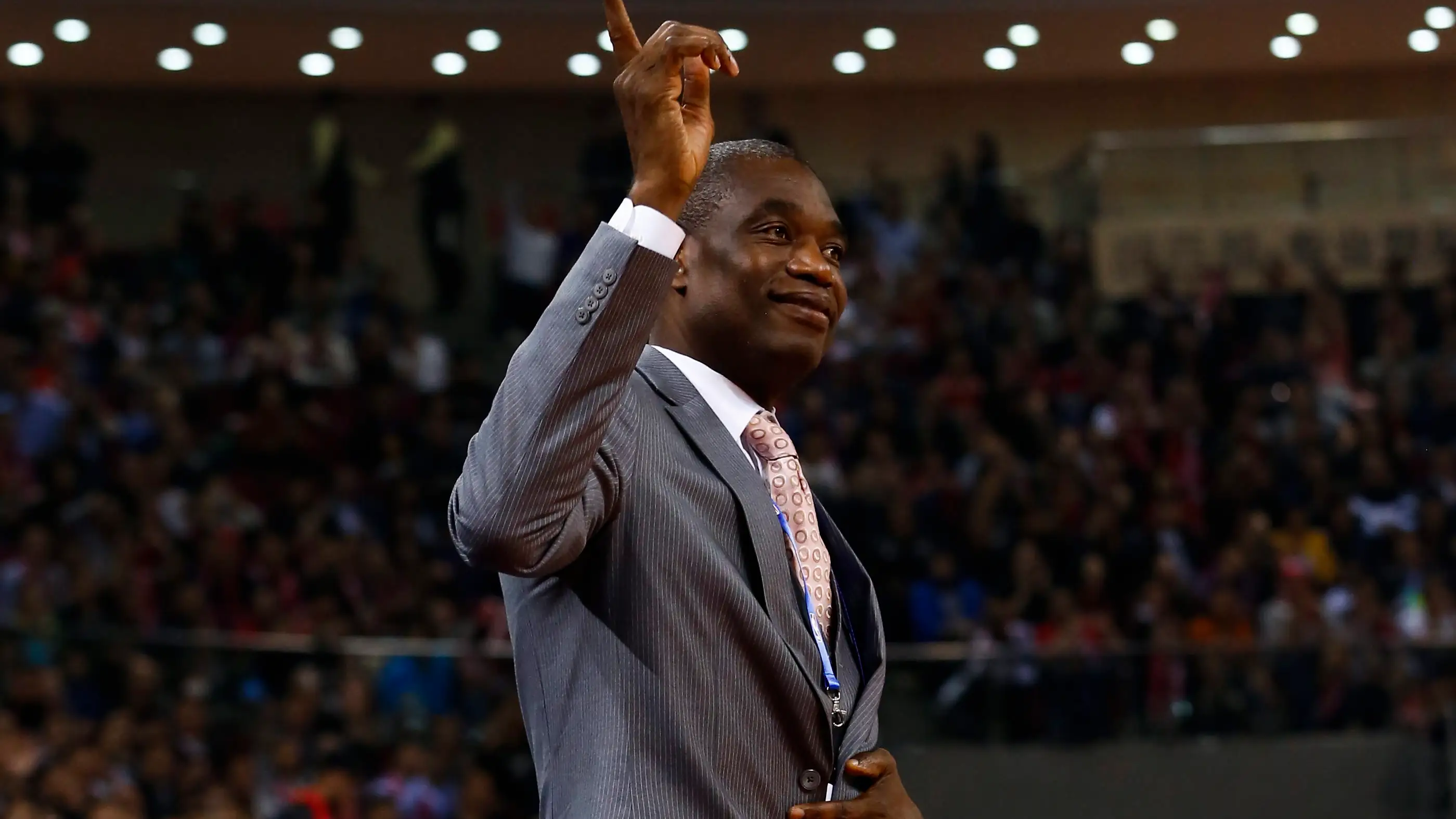Dikembe Mutombo, leyenda de la NBA, padece un tumor cerebral