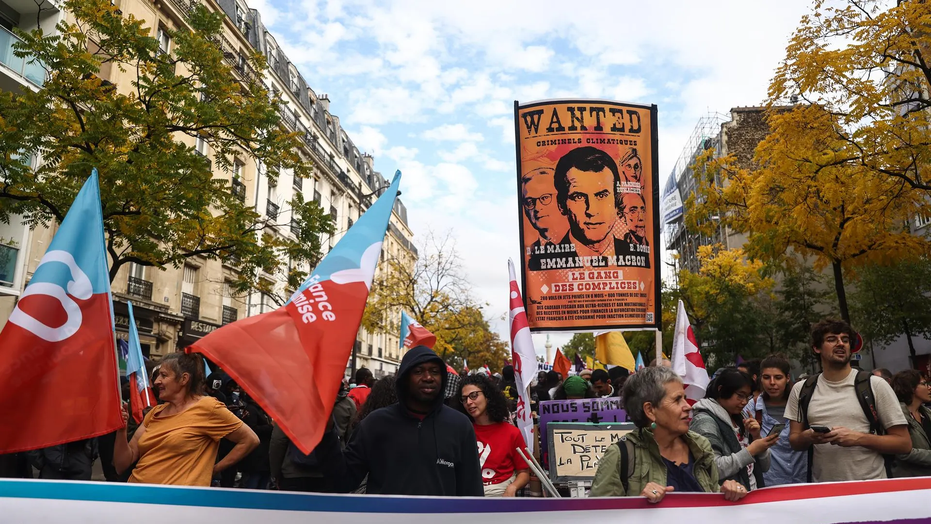 Los manifestantes claman contra Emmanuel Macron