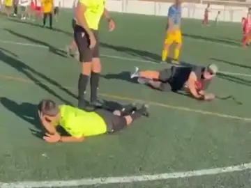Momento de la agresión al colegiado Momento de la agresión al colegiado